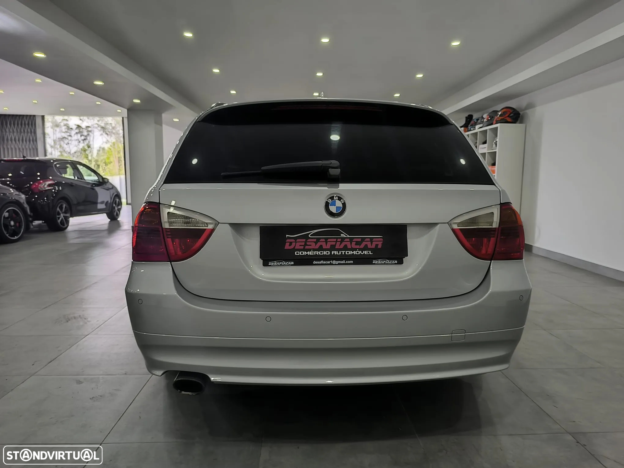 BMW 320 d Touring - 14