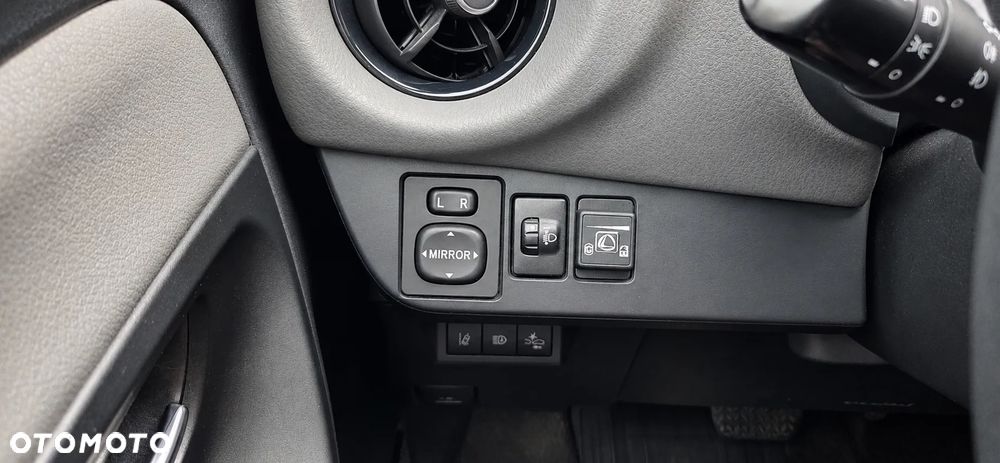 Toyota Yaris 1.5 Premium CVT - 9