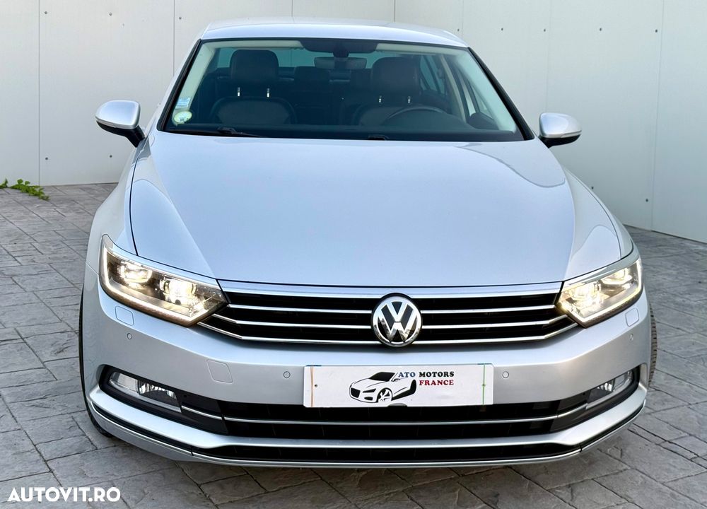 Volkswagen Passat 2.0 TDI SCR DSG Highline - 12