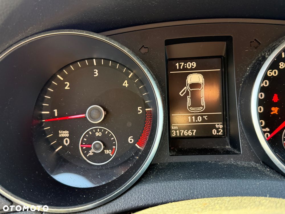 Volkswagen Golf 2.0 TDI DPF Comfortline - 31