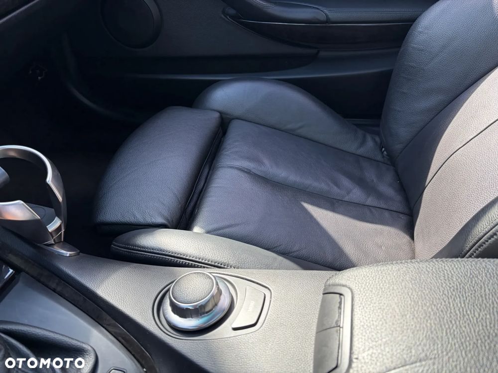 BMW Seria 6 650 i - 30