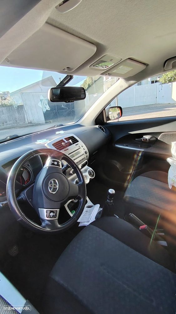 Toyota Urban Cruiser 1.4 D-4D - 2