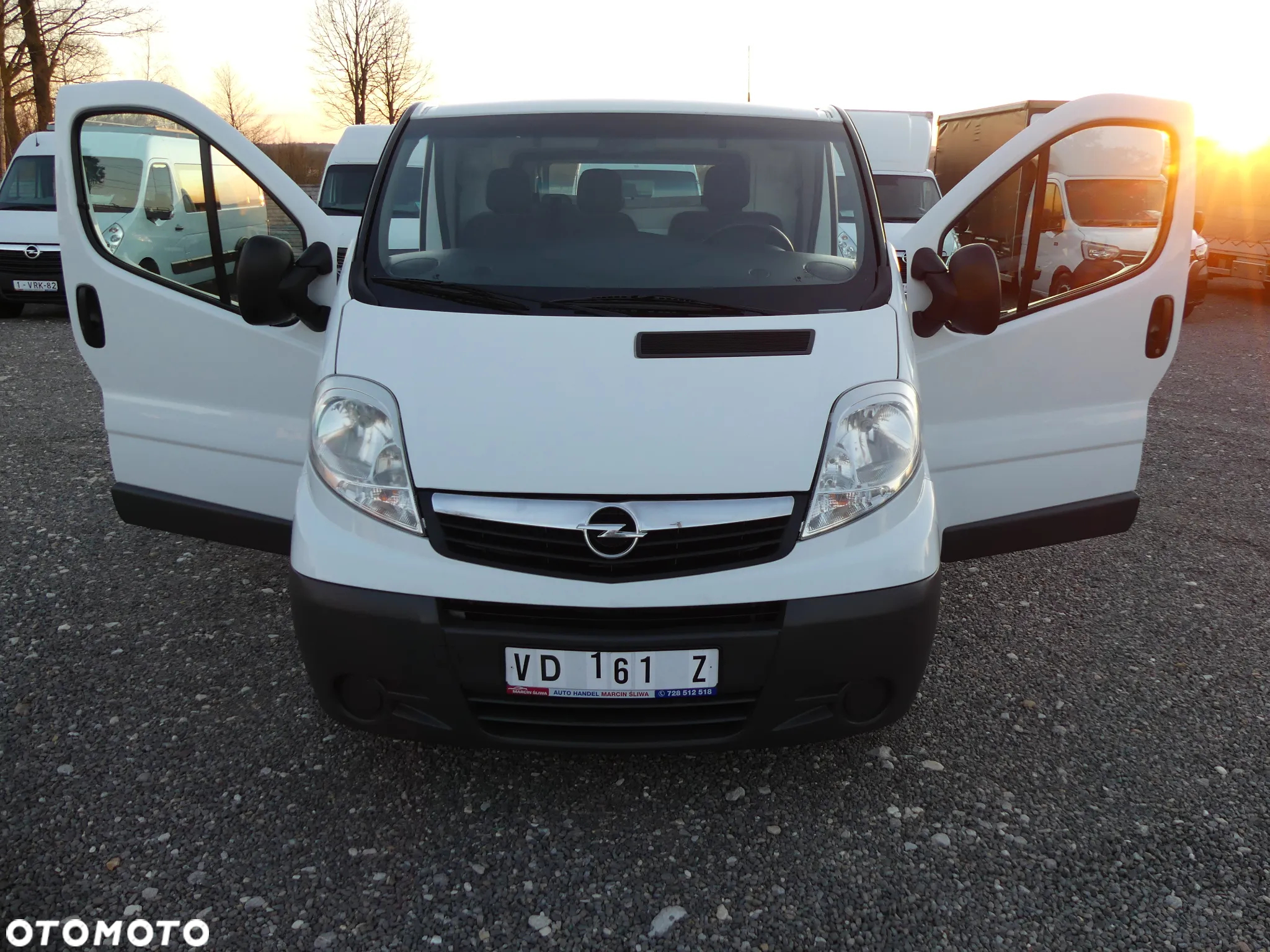 Opel VIVARO 2.0CDTI*115KM*2013r. - 30