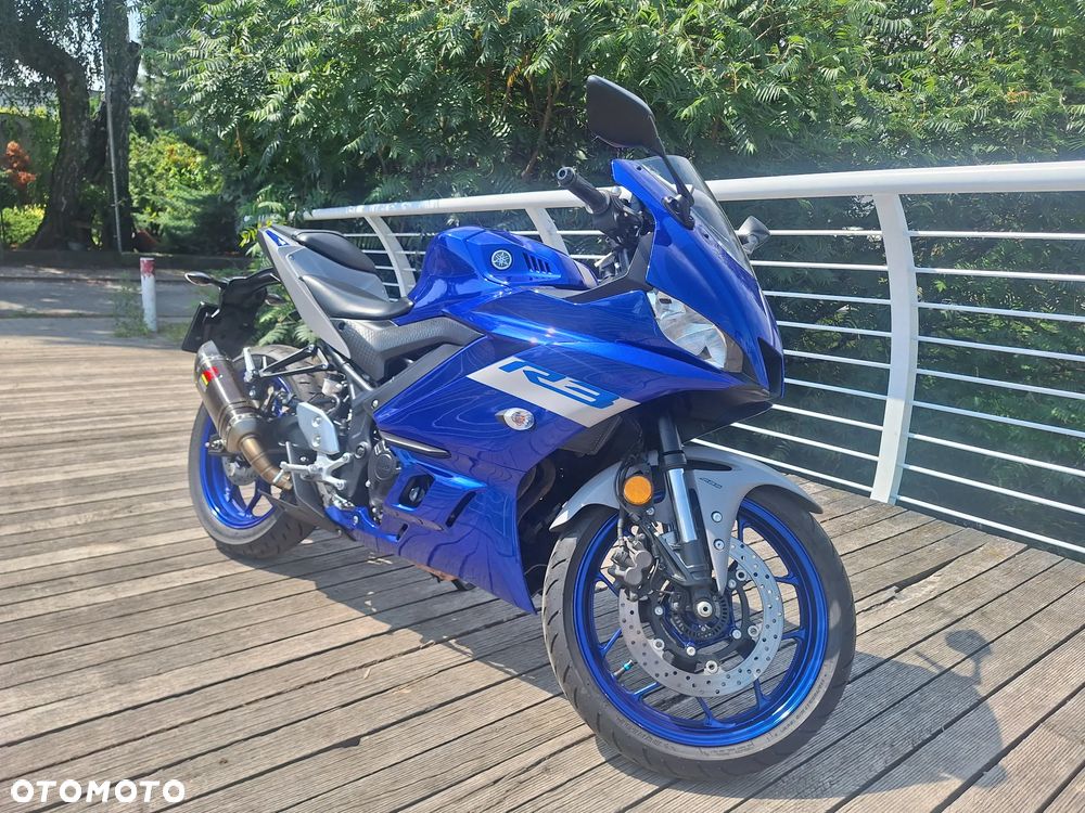 Yamaha R3 - 1
