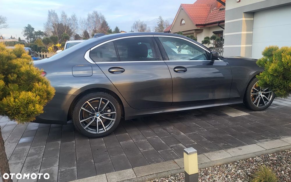 BMW Seria 3 330i xDrive Advantage - 8