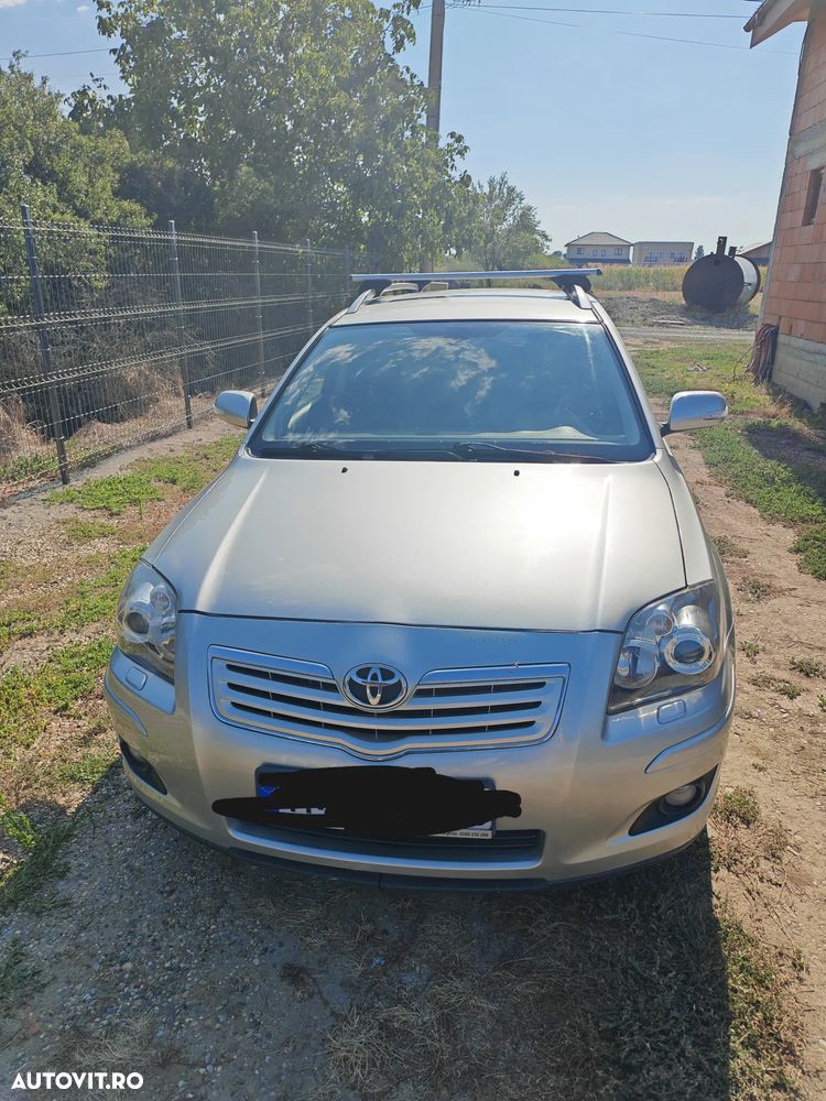 Toyota Avensis 2.0 D-4D Station Executive - 1