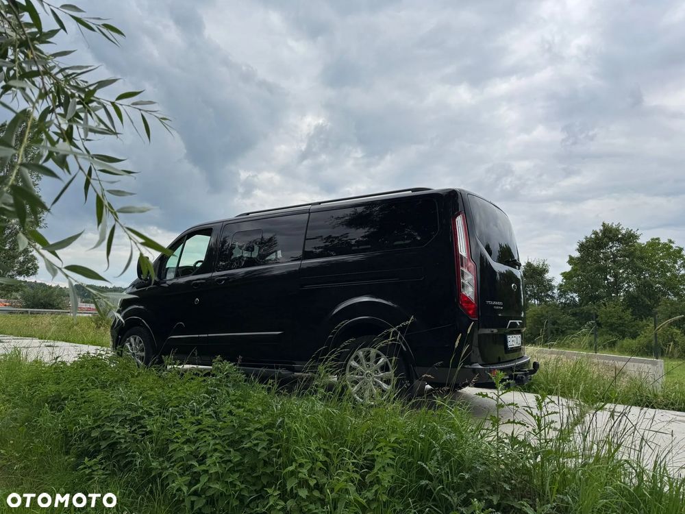 Ford Tourneo Custom 2.0 EcoBlue L2 Titanium - 9