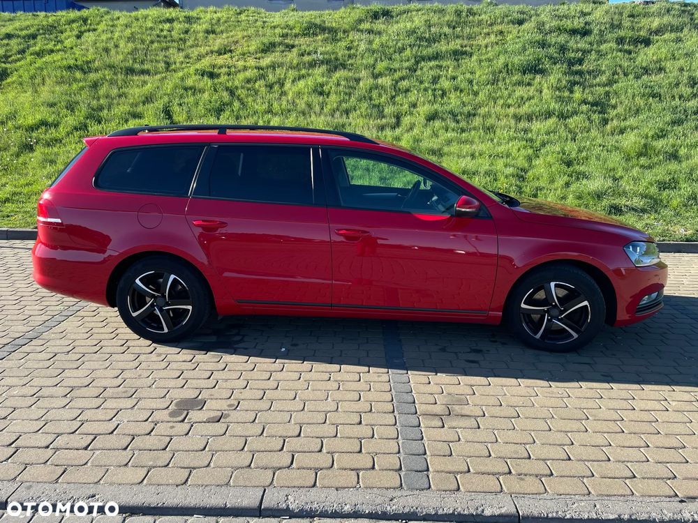 Volkswagen Passat - 4