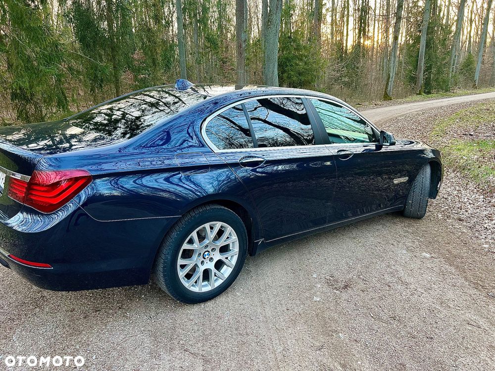 BMW Seria 7 730d - 11