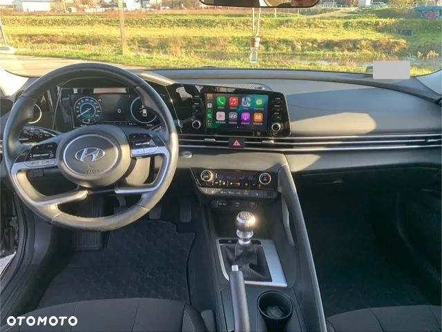 Hyundai Elantra 1.6 Modern - 11