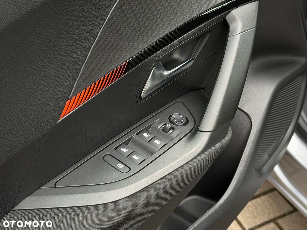 Peugeot 2008 PureTech 130 EAT8 Active - 15