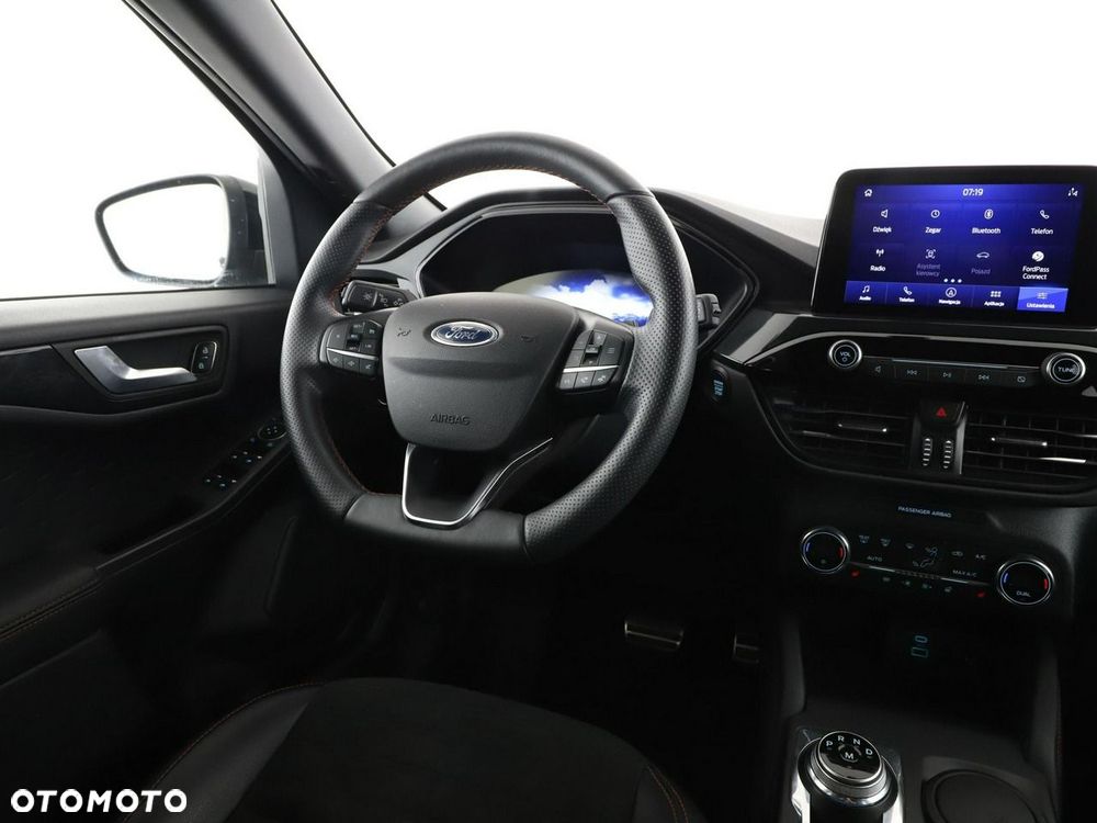 Ford Kuga 2.0 EcoBlue 4x4 ST-LINE X - 17