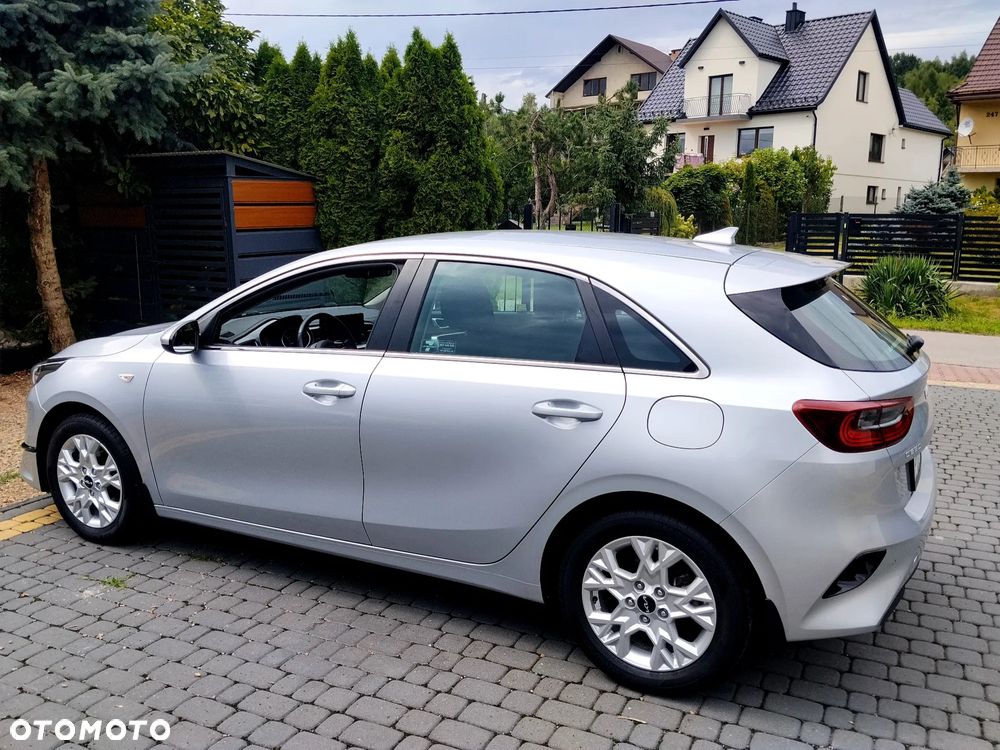 Kia Ceed 1.5 T-GDI M - 4