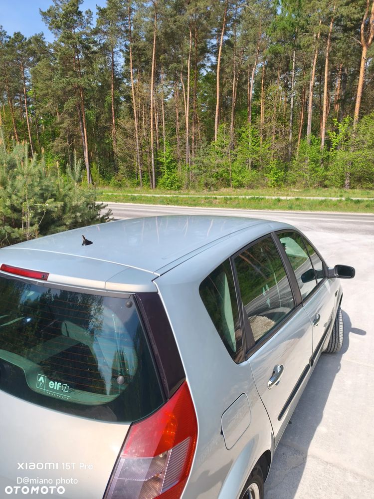 Renault Scenic 1.6 16V Confort Authentique - 6