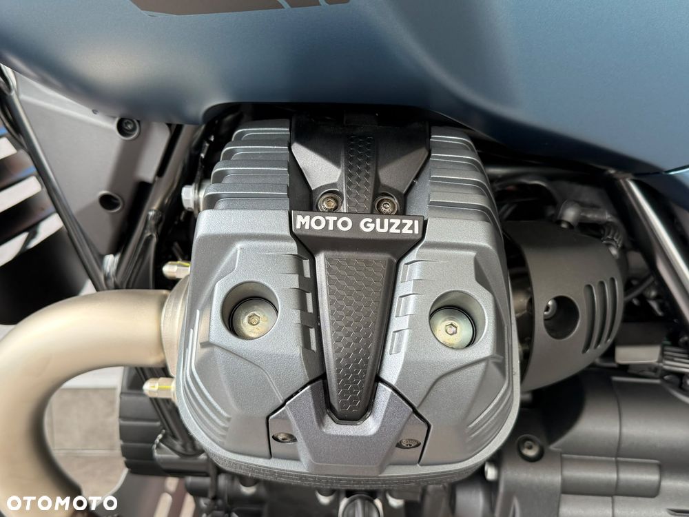 Moto Guzzi V85 - 16