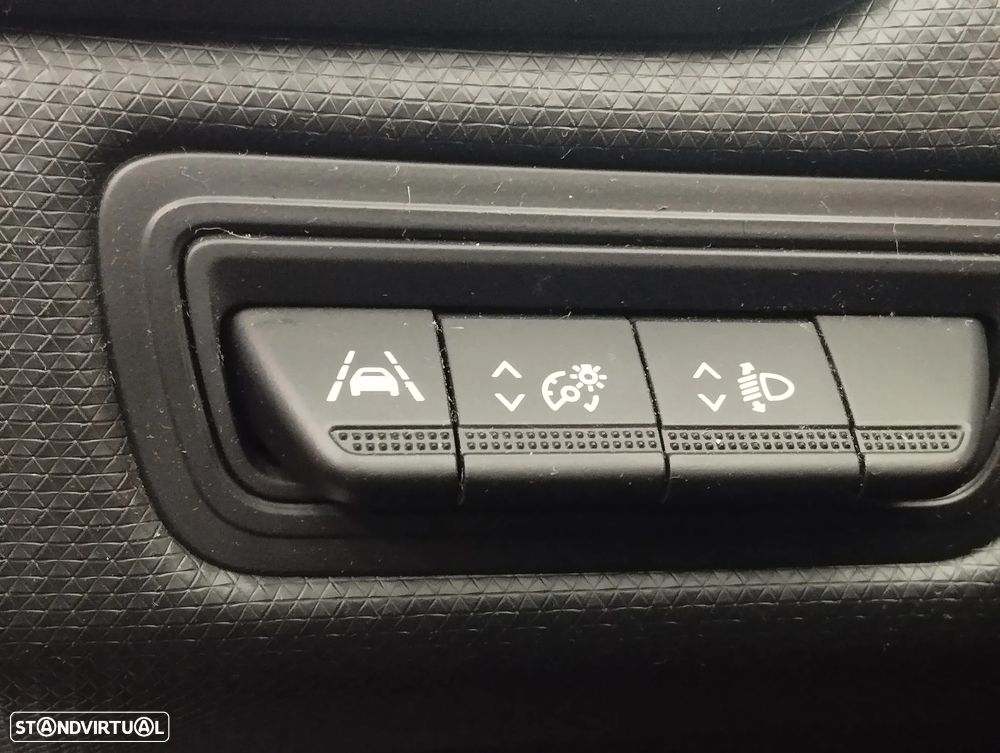 Renault Clio 1.6 E-Tech Intens - 16