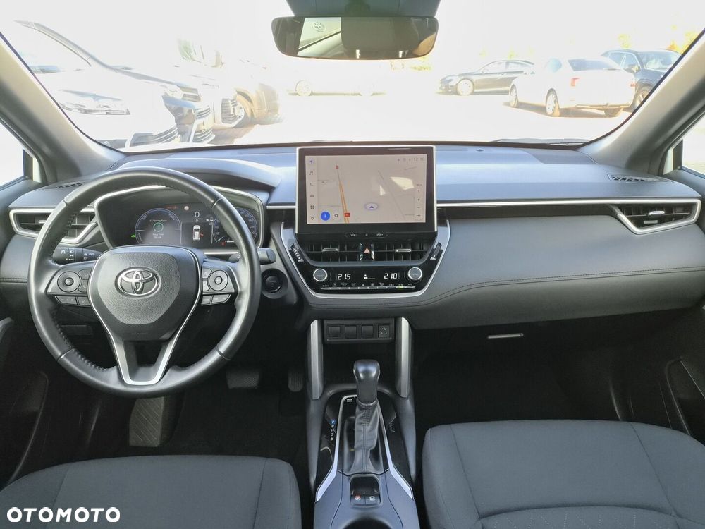 Toyota Corolla Cross - 3