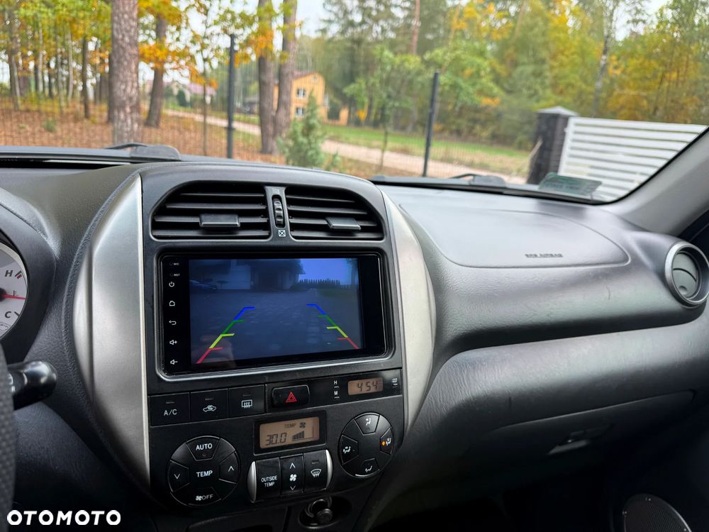 Toyota RAV4 - 13