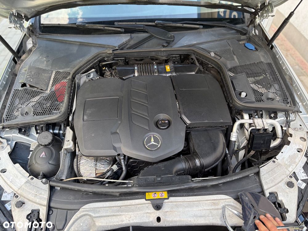 Mercedes-Benz Klasa C - 32