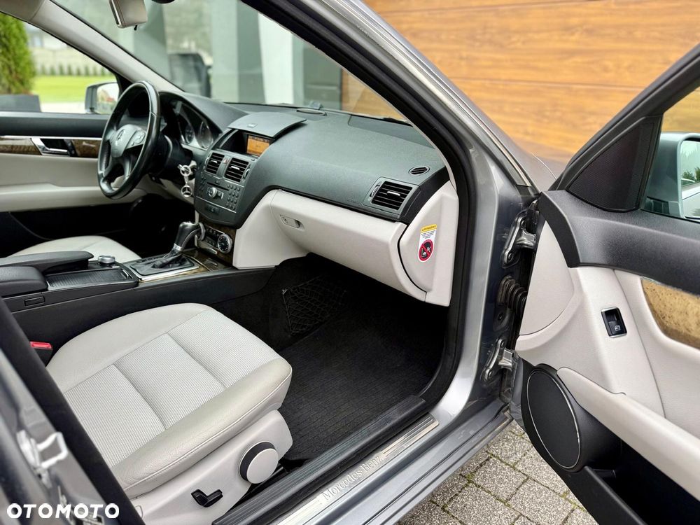 Mercedes-Benz Klasa C - 19