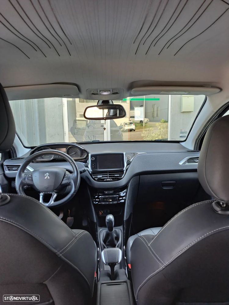 Peugeot 2008 1.6 BlueHDi Allure - 9