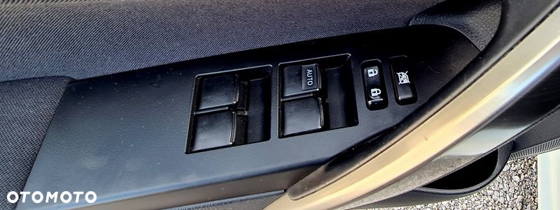 Toyota Auris 2.0 D-4D Comfort - 28