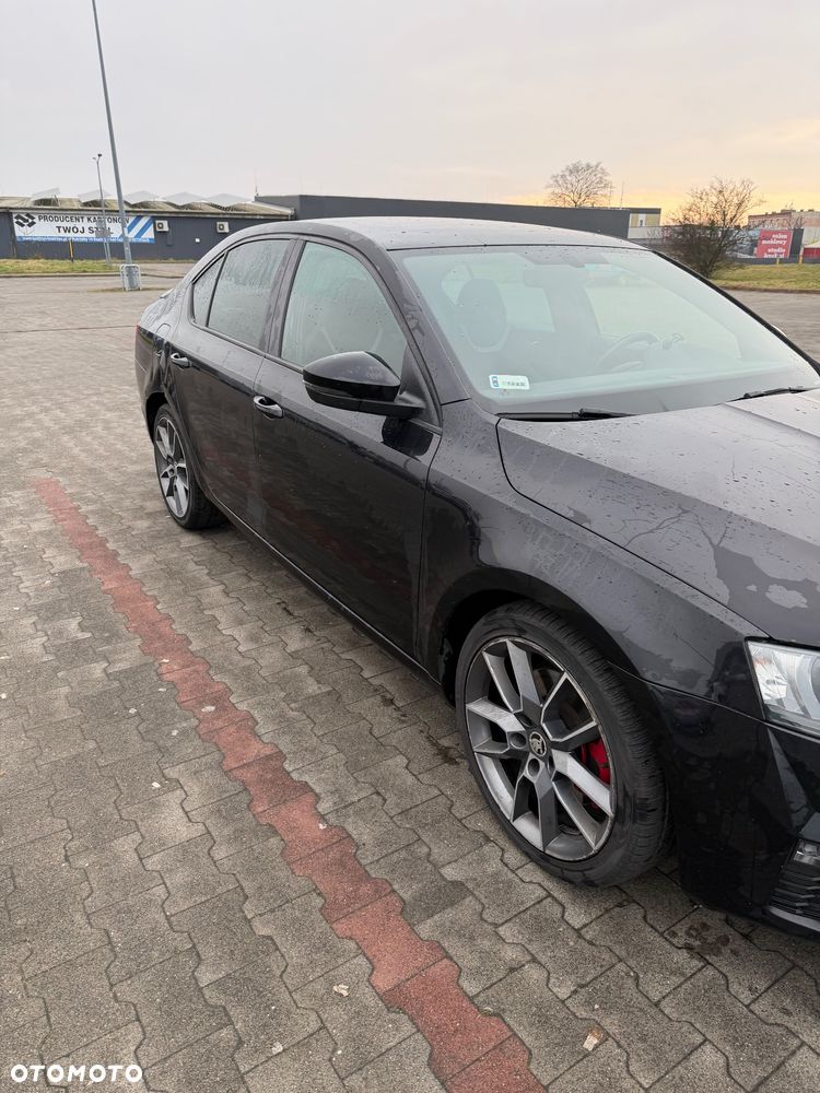 Skoda Octavia 2.0 TDI RS DSG - 3