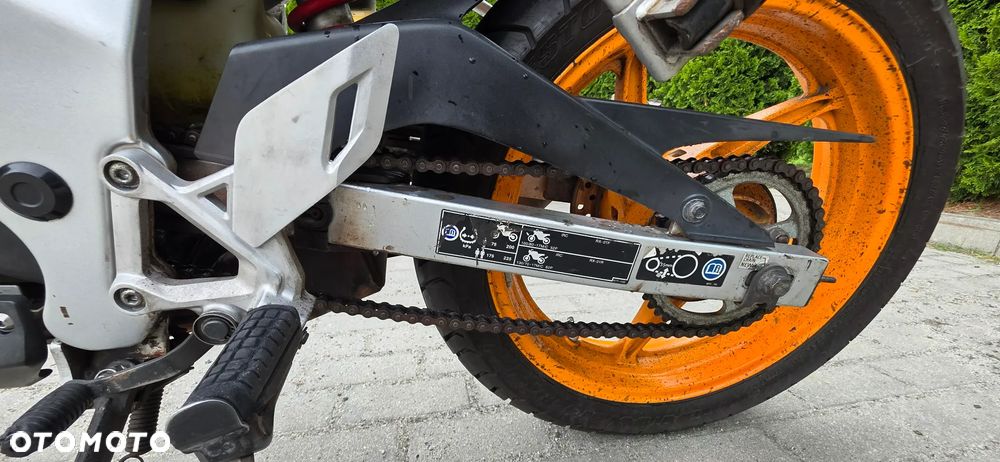 Honda CBR - 8