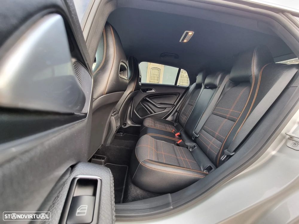 Mercedes-Benz CLA 220 CDi Urban Aut. - 7