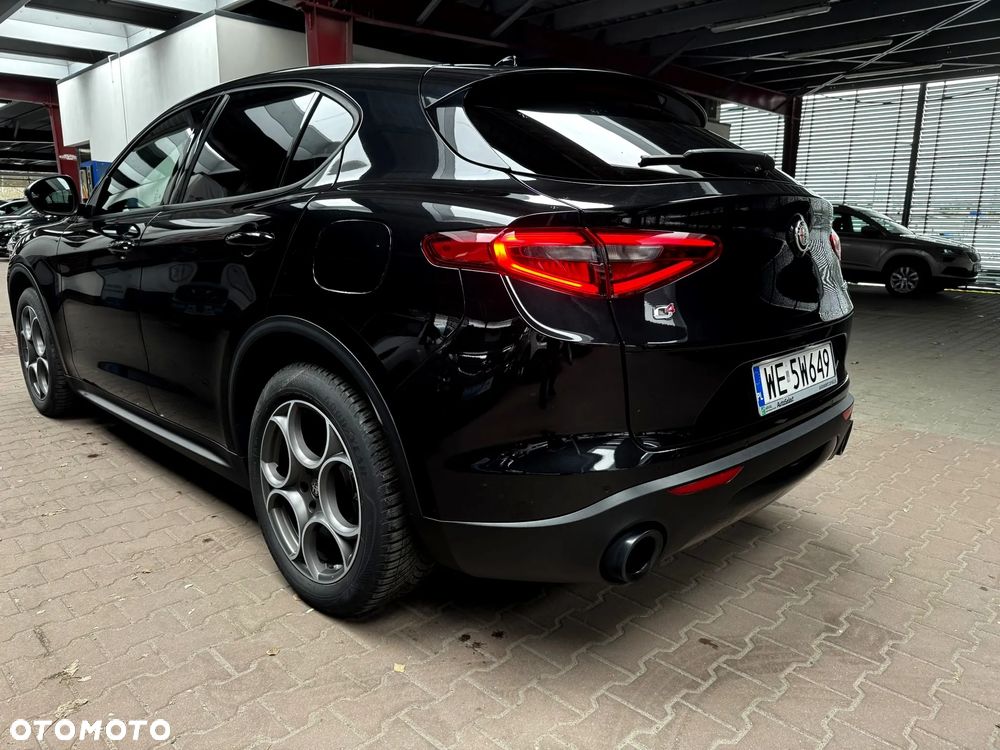 Alfa Romeo Stelvio 2.0 Turbo Sprint Q4 - 11