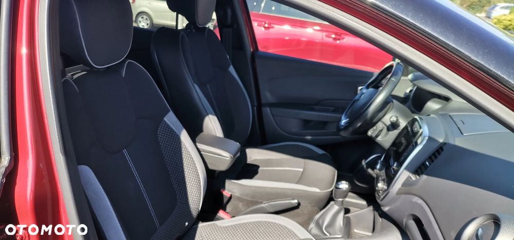 Renault Captur ENERGY TCe 120 Bose Edition - 8