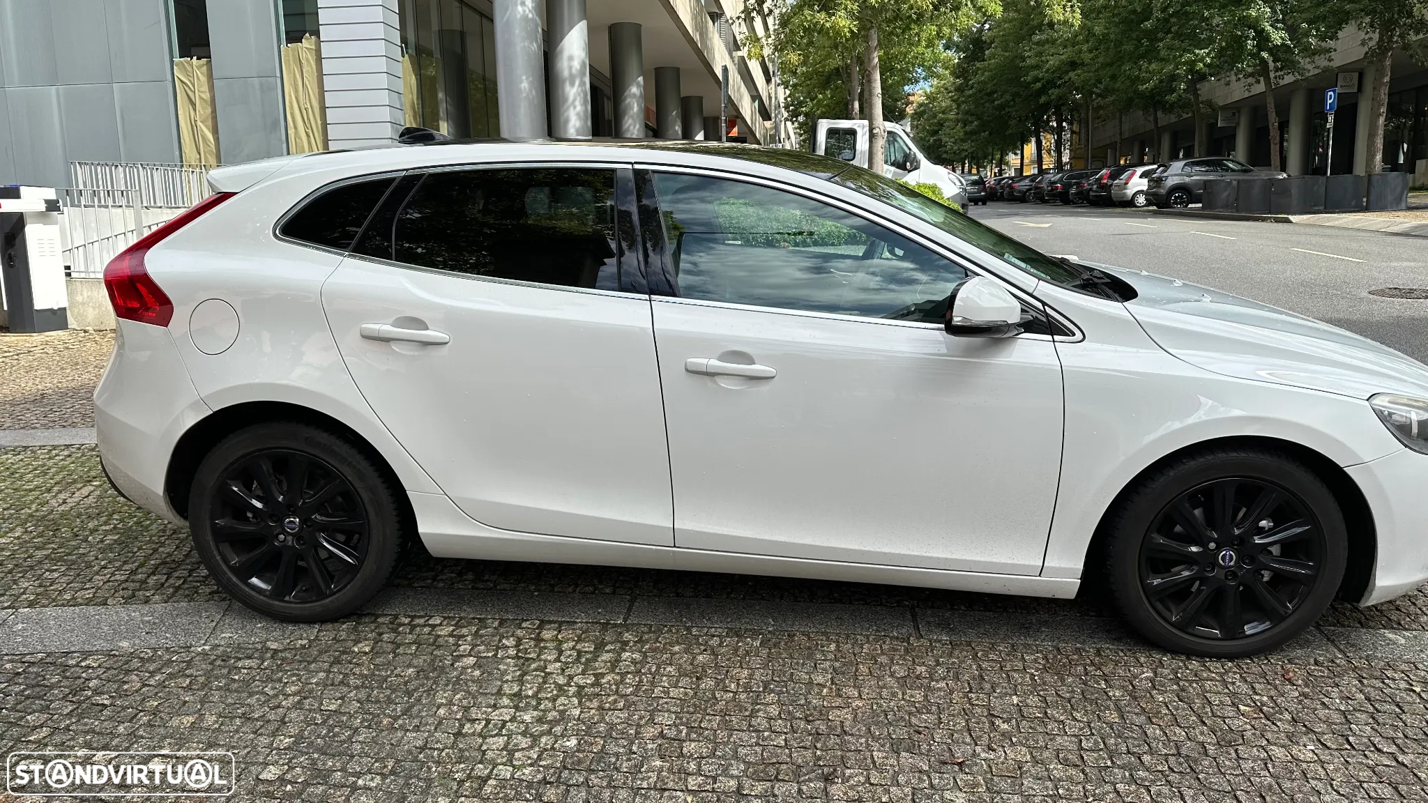 Volvo V40 1.6 D2 R-Design - 8
