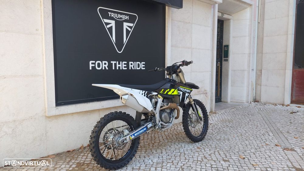 Triumph T TF 250-X - 4