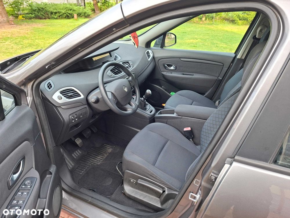 Renault Grand Scenic - 5