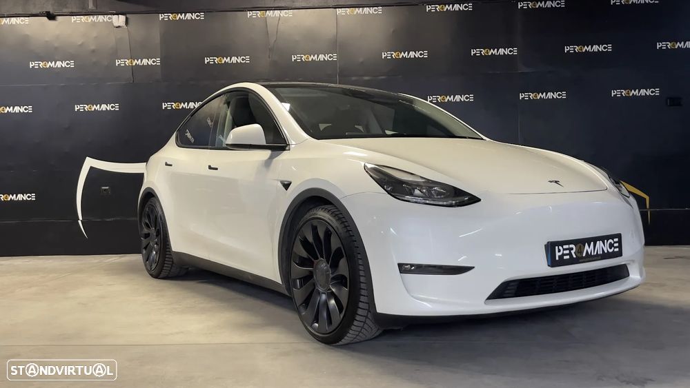 Tesla Model Y Performance Dual Motor AWD - 2