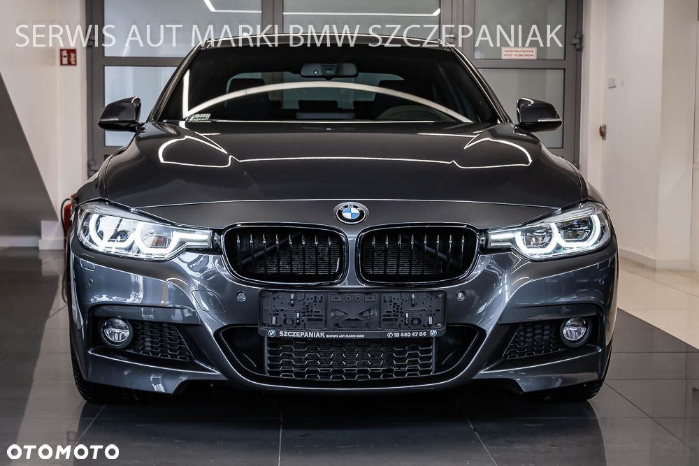 BMW Seria 3 330i M Sport - 2