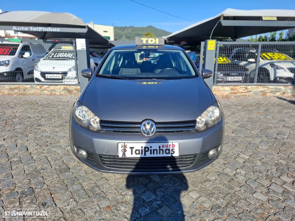 VW Golf 2.0 TDi Confortline - 9