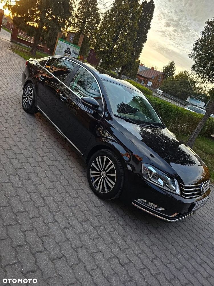 Volkswagen Passat 2.0 TDI Comfortline DSG - 10