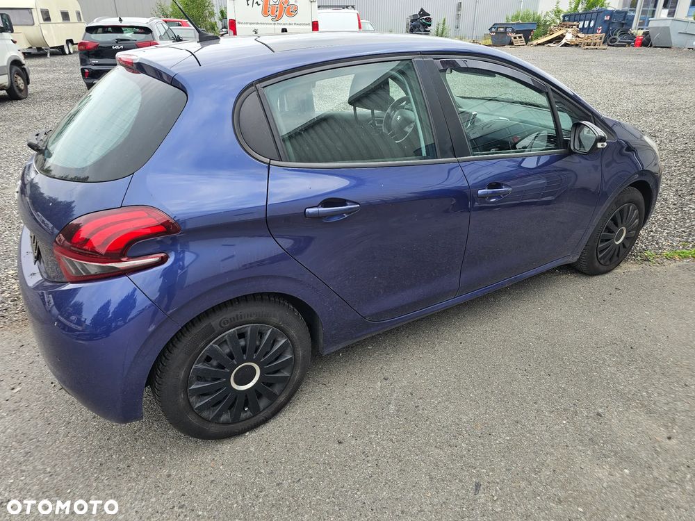 Peugeot 208 82 VTI Allure - 4