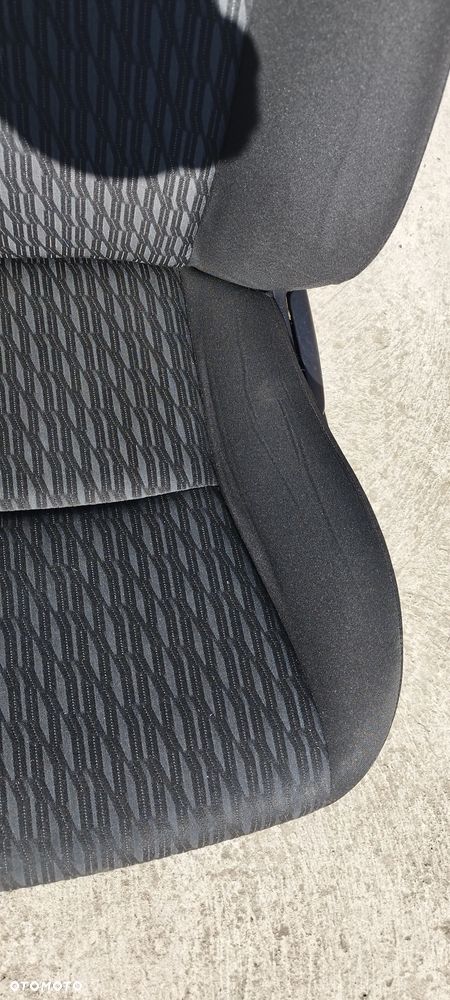 Toyota Yaris III 5d fotel kierowcy - 3