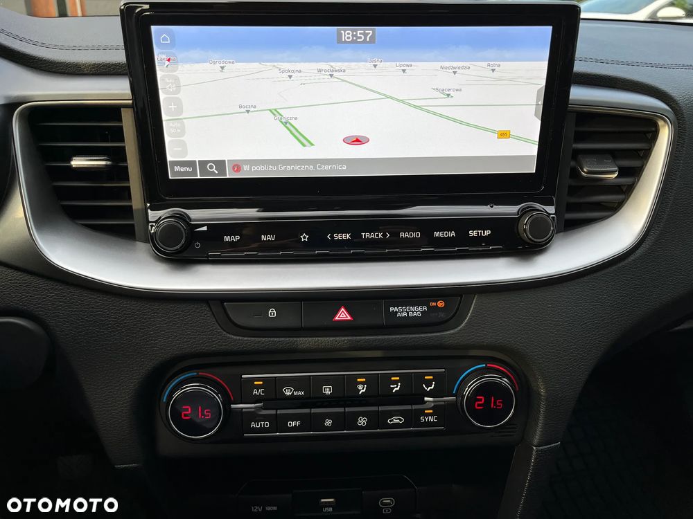 Kia Ceed 1.5 T-GDI M - 12