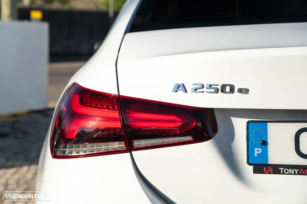 Mercedes-Benz A 250 Limousine e 8G-DCT Style - 15