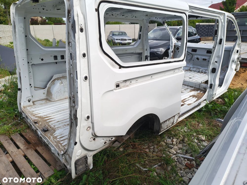 TALENTO III NV300 TRAFIC III IV  ćwiartka błotnik prawy tył