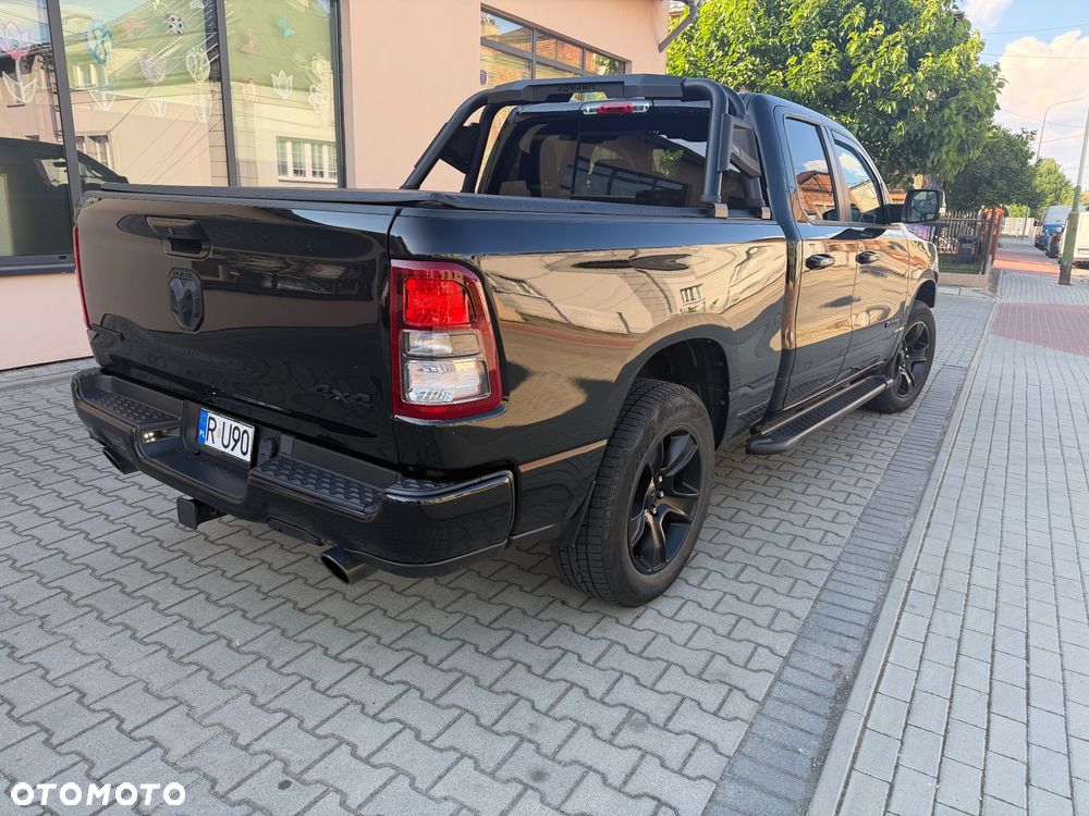 RAM 1500 Crew Cab Shortbed Bighorn - 24