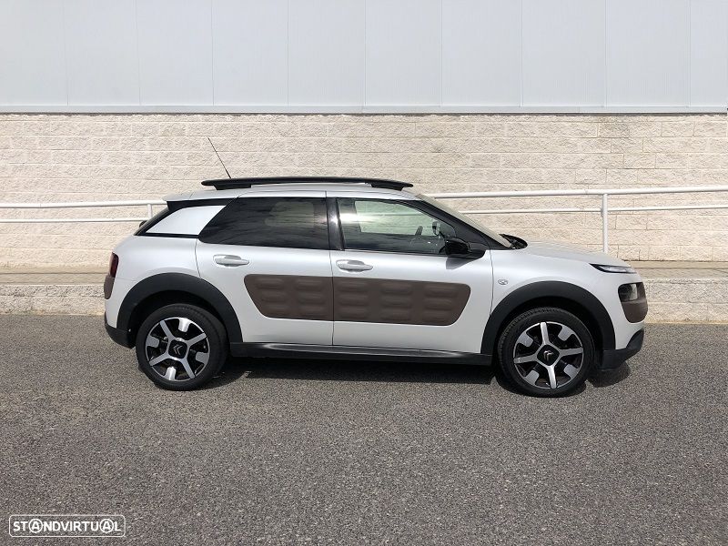 Citroën C4 Cactus 1.2 PureTech Shine EAT6 - 2