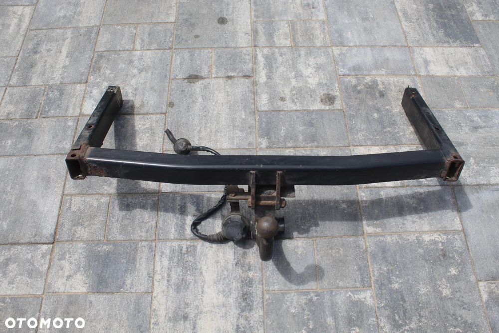 HAK HOLOWNICZY AUDI A4 B6 KOMBI AVANT - 1