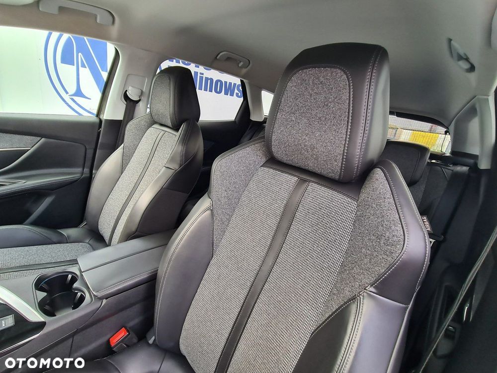 Peugeot 3008 1.2 PureTech Allure S&S EAT6 - 28