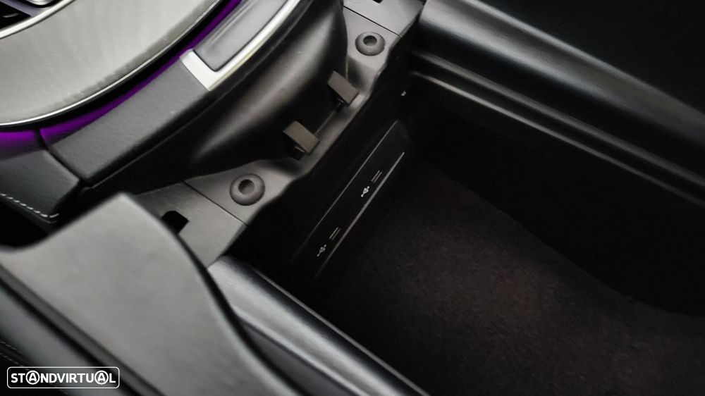 Mercedes-Benz E 300 de AMG Line - 22