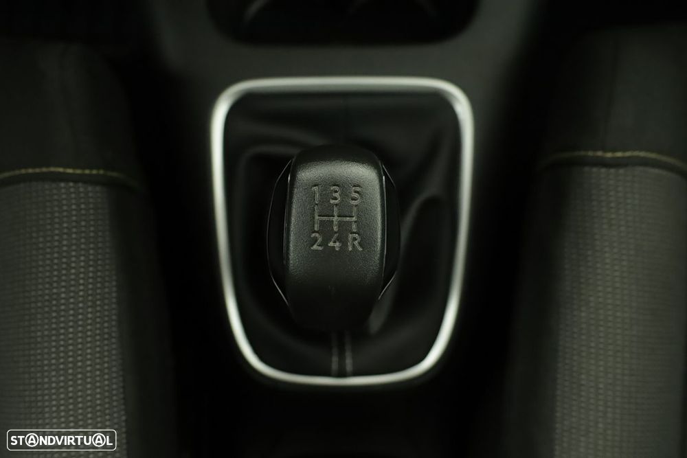 Citroën C3 1.2 PureTech C-Series - 13