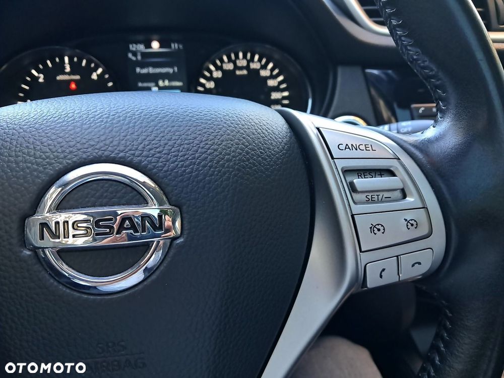 Nissan Qashqai 1.6 DCi 4x4 Tekna EU6 - 21